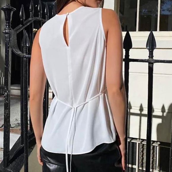 NWT Aritzia Babaton White Flores Relaxed Ruched Blouse Sz S - Picture 3 of 12